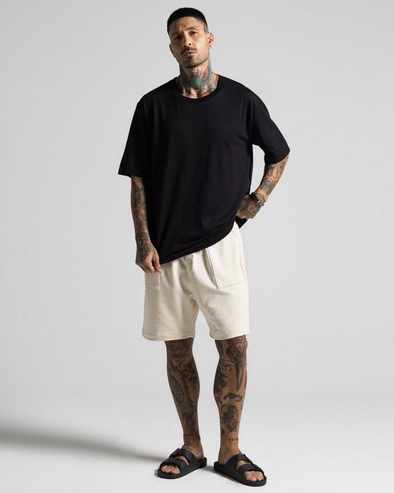 Para @soubasico .......#tattooed #inked #model #malemodel #menstyle #fashion #shooting
