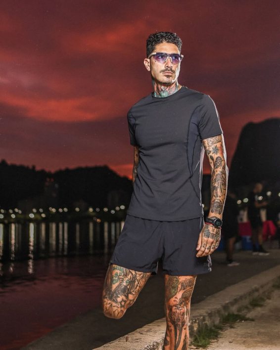 Rio de Janeiro, 5-55am 🧛🏼_♂️Cardápio de hoje- fotos do @maikolimaph e 9 tiros de 500-500 🤌🏽.