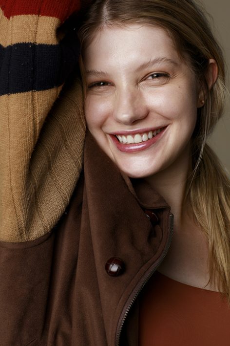 CAROLAINE KUPFFER (22)